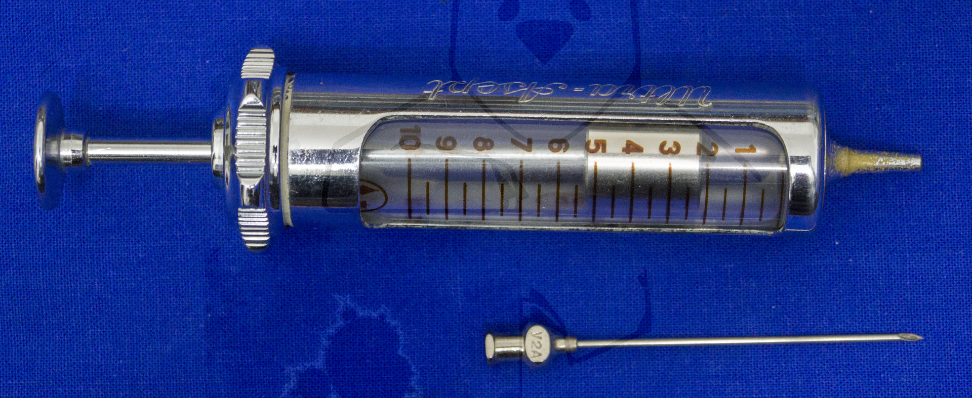 "Ultra Asept" von Henke-Sass, 10ml Volumen Blutabnahme und intravenöse Injektionen, Komplett montiert mit Kanüle